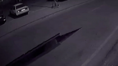 Asfalt suyun təzyiqindən yarıldı – ANBAAN VİDEO 